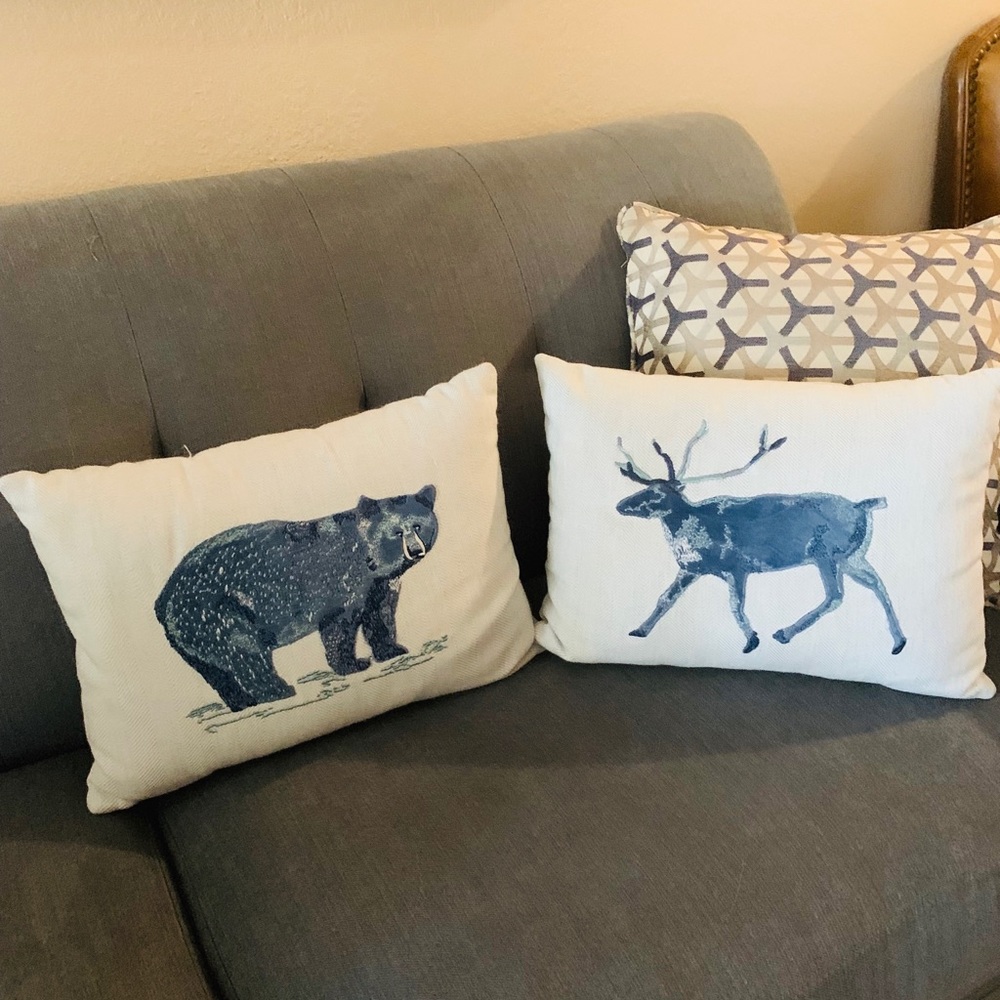 Target threshold pillow deer bear blue